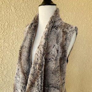 WD.NY Women’s Faux Fur Vest Waterfall Animal Print Brown Black Open Front Size L